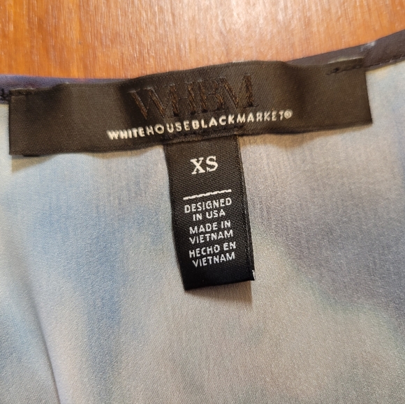 WHBM V-neck Ruched Shell Top XS Blouse Floral Print Polyester Dress Shirt - Picture 5 of 7